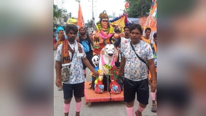 Kanwar Yatra 2026: Devotees Dedicate Kanwar to Martyrs, Son Carries Mother, Another Begins 411-Day Pilgrimage