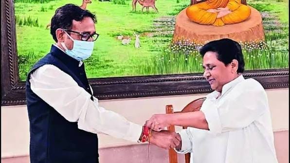 UP: BSP's lone MLA Umashankar Singh passes away; Mayawati says family considered me a sister; CM says this