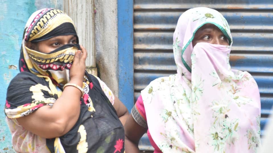 Prayagraj Triple murder Deaf-mute couple and woman killed in rented room suspected to struck with gas cylinder