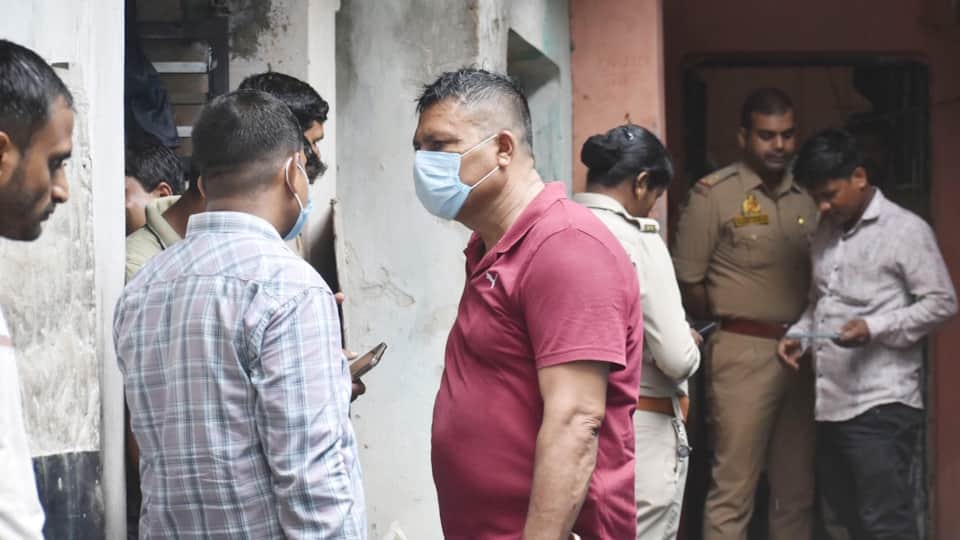 Prayagraj Triple murder Deaf-mute couple and woman killed in rented room suspected to struck with gas cylinder