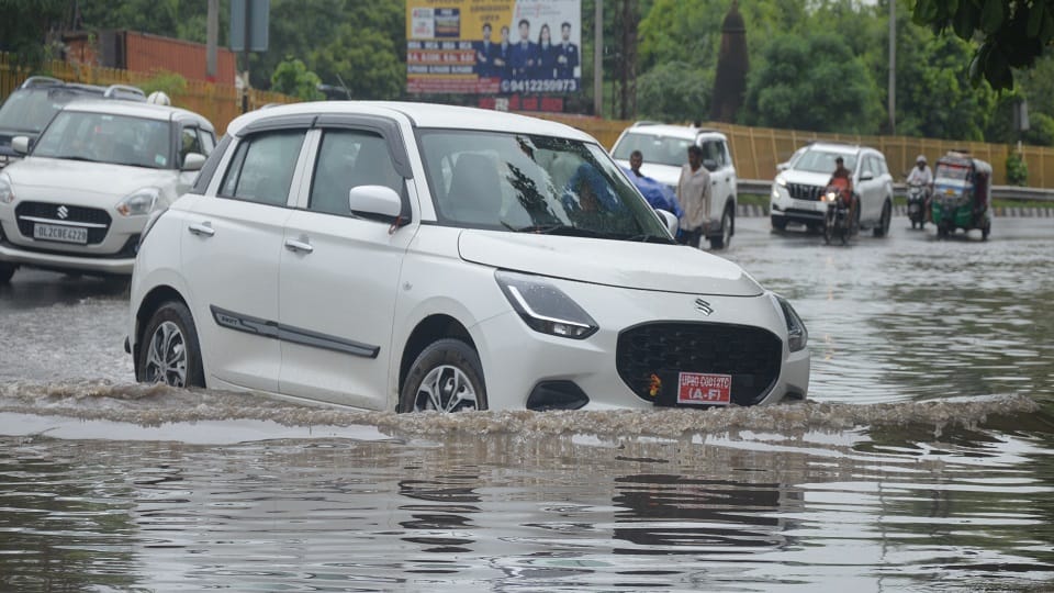 Two Hours of Rain Expose Agra’s Drainage Crisis, 42 Areas Waterlogged Again