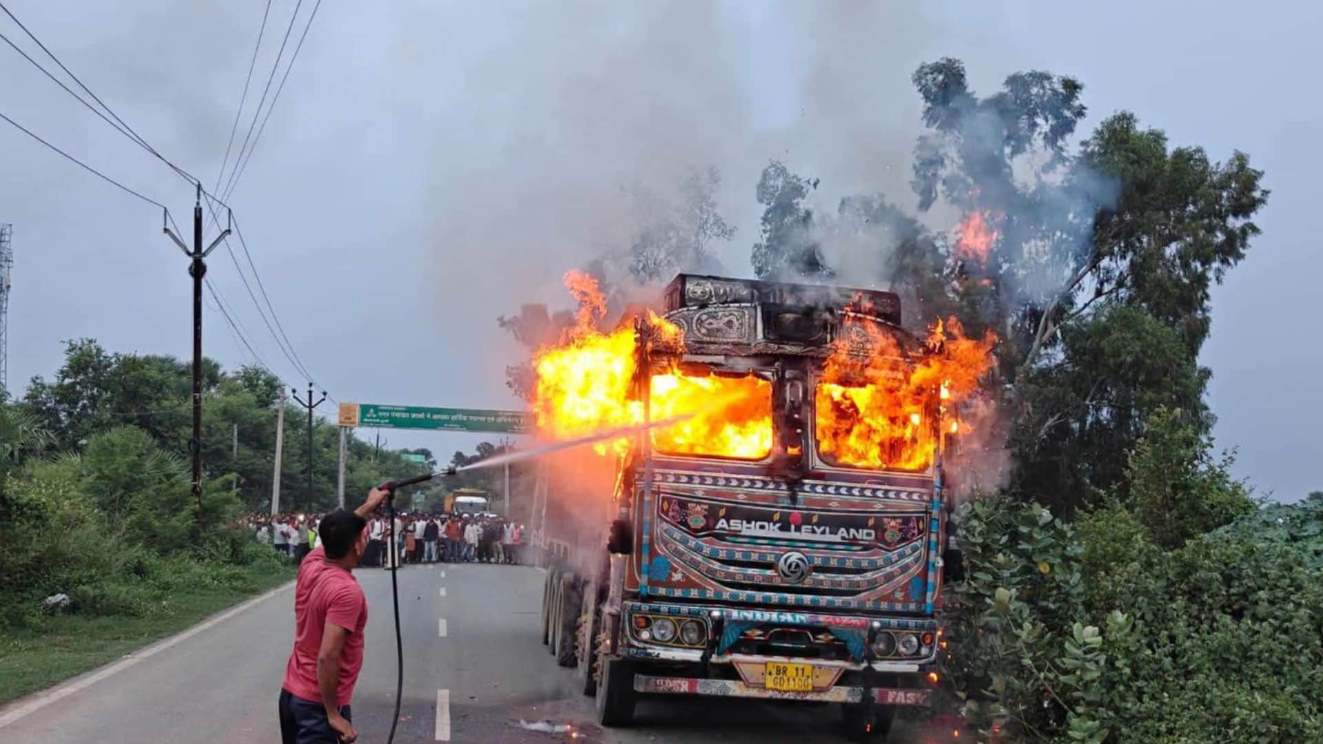 सरस्वती मोड़ के पास हुआ सड़क हादसा