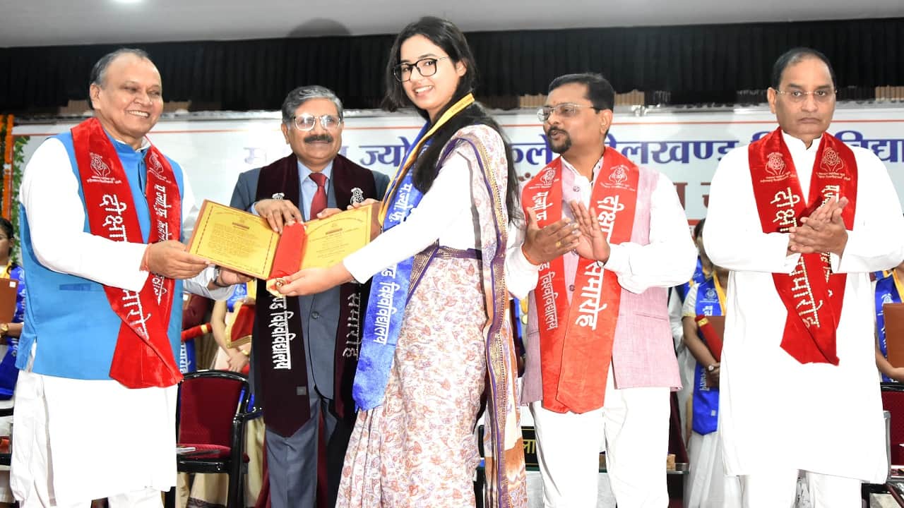 84 meritorious students received medals at the Rohilkhand University convocation ceremony