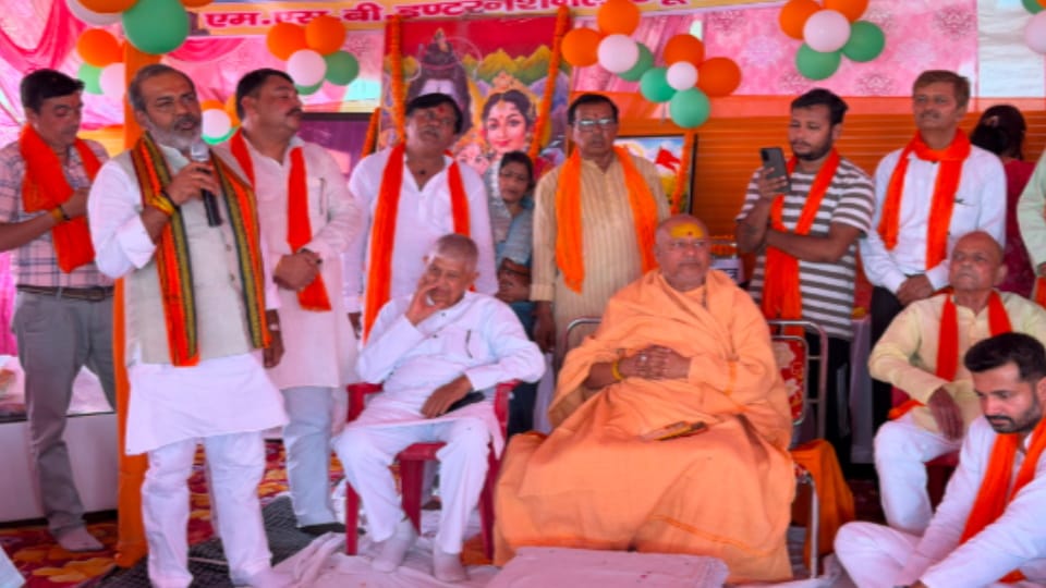 Kanwar Yatra Has Become a National Festival: Mahamandaleshwar Yatindranand Giri in Meerut