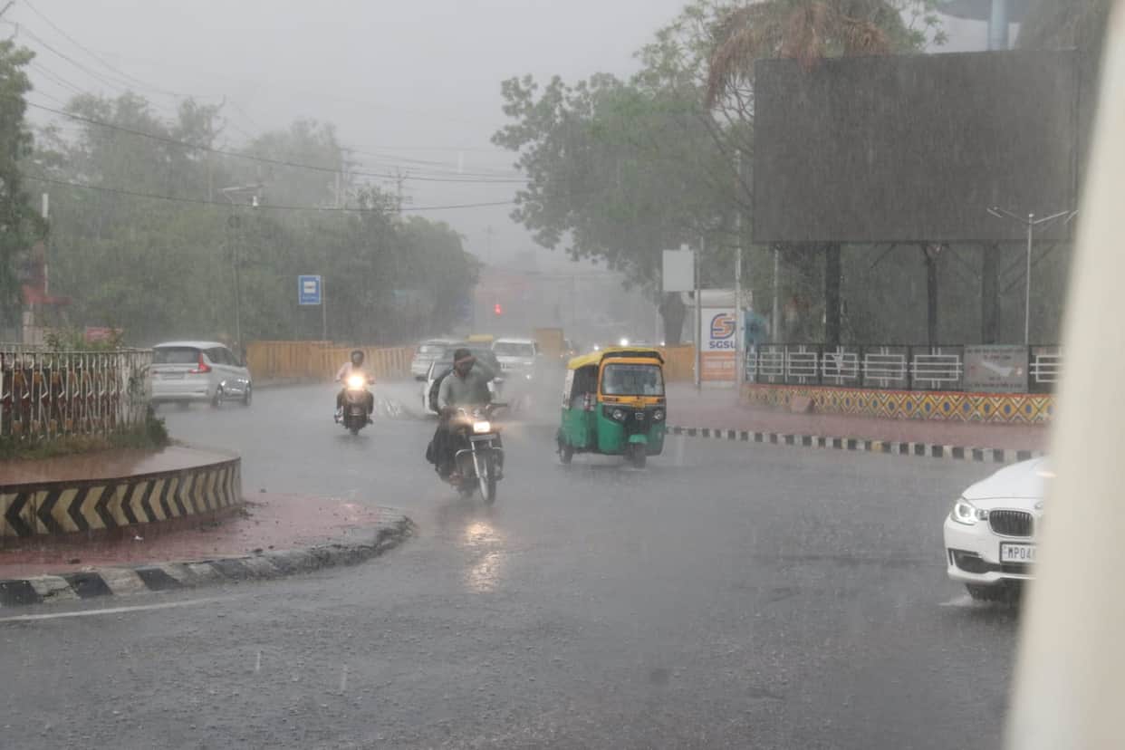 MP Weather Today: Rainfall balance disrupted in MP, 18% water shortage, now hope for relief from three days of