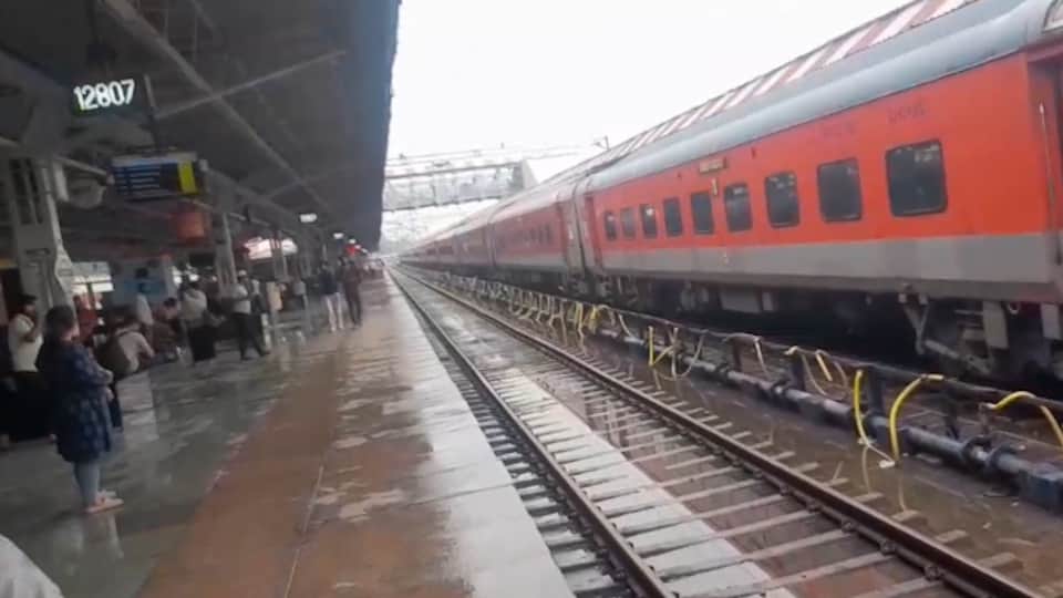 Body parts found in a Tamil Nadu Express coach trolley bag loaded from Chennai
