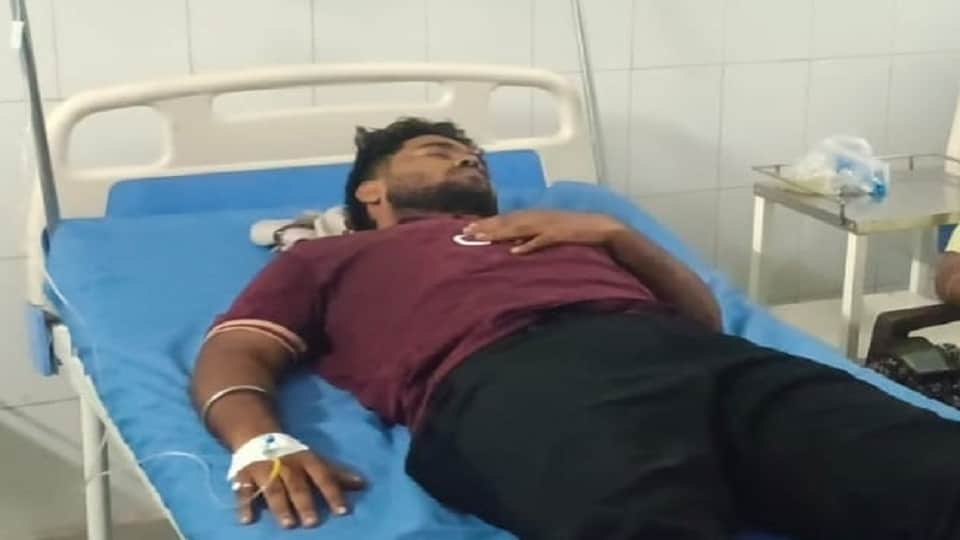A student on hunger strike fell ill in bazpur