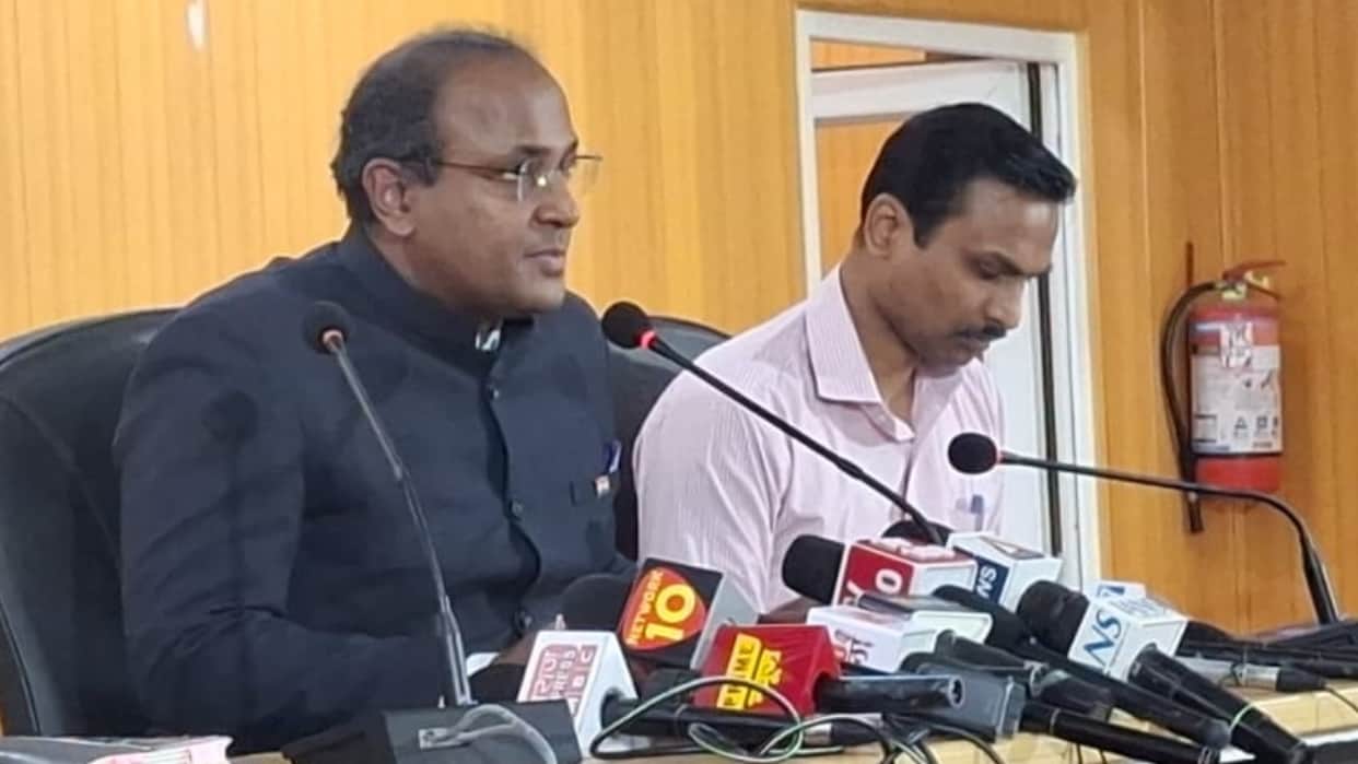 SIR Voter Verification 83% of 24.30 Lakh Notices Delivered Over 57,000 Apply for New Voter Registration