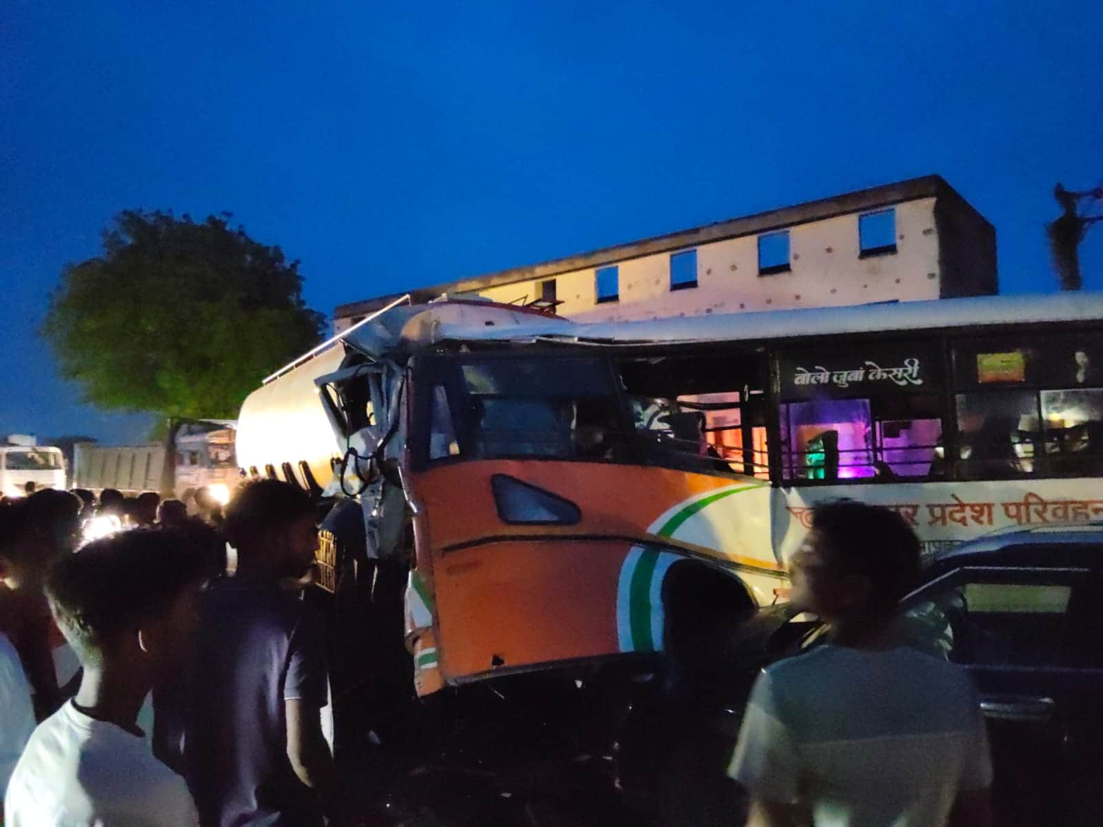 Roadways Bus, Diesel Tanker Collide on NH-34; Two Dead, 20 Injured