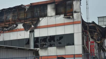 Elgin Electronics Company building has not been constructed according to standards