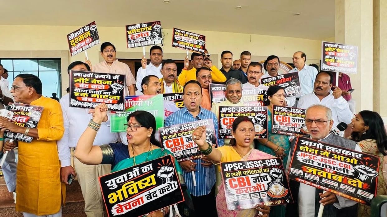 BJP protests outside the Jharkhand Assembly; students announce plans to lay siege to the Assembly on August 10