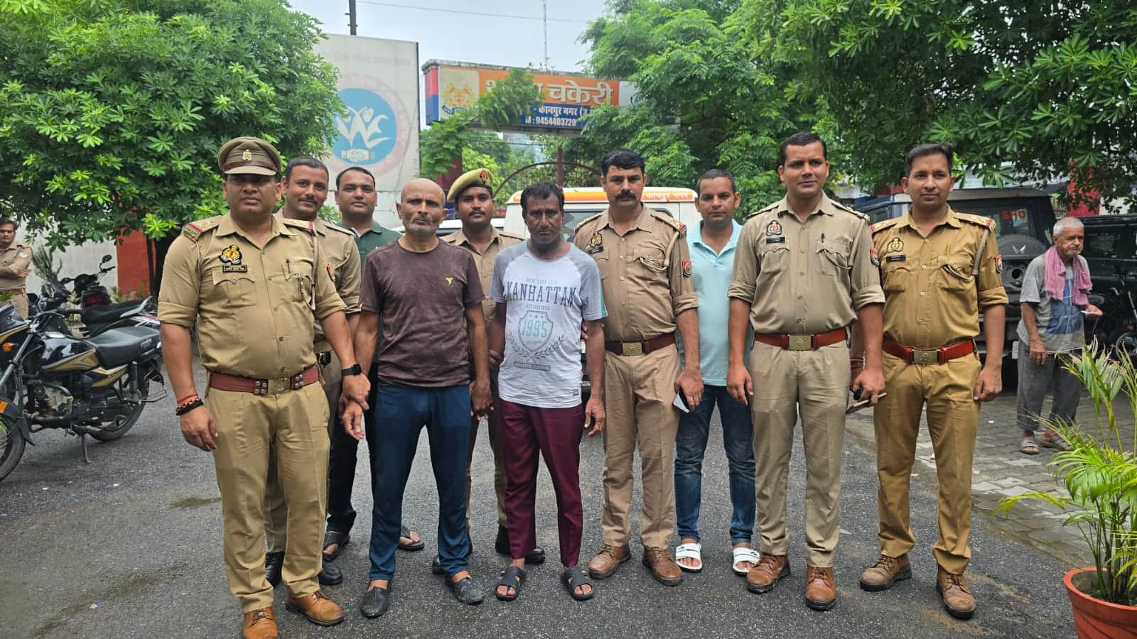 पुलिस की गिरफ्त में आरोपी