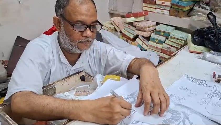 Taufiq and Wasim are busy crafting outfits for Laddu Gopal their artistry will leave you captivated.