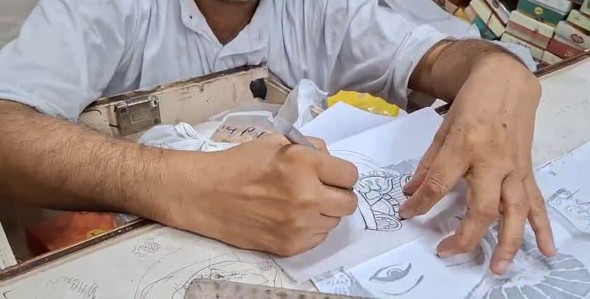 Taufiq and Wasim are busy crafting outfits for Laddu Gopal their artistry will leave you captivated.