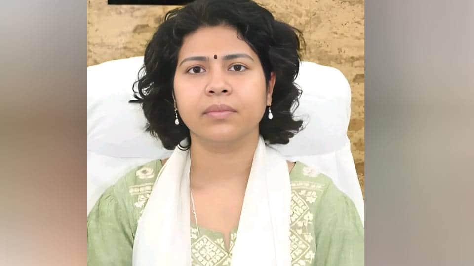 UP: Divisional Commissioner Durga Shakti to face prosecution for attempting to influence a judge.