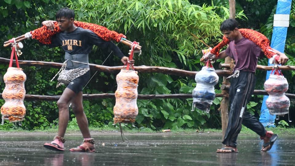 West UP Weather: Monsoon rains make the weather pleasant; skies turn cloudy—here is the forecast