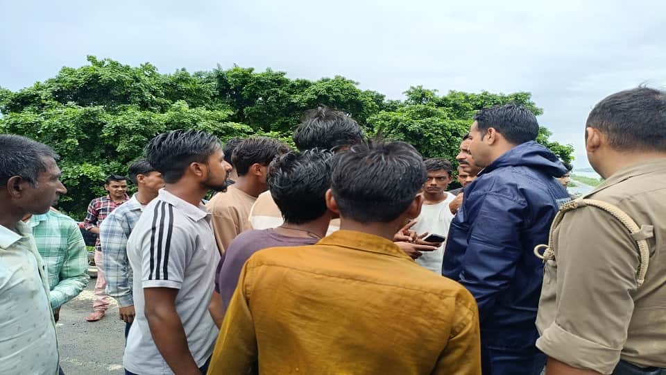 highschool student on bicycle dies after being hit by tanker in kasganj