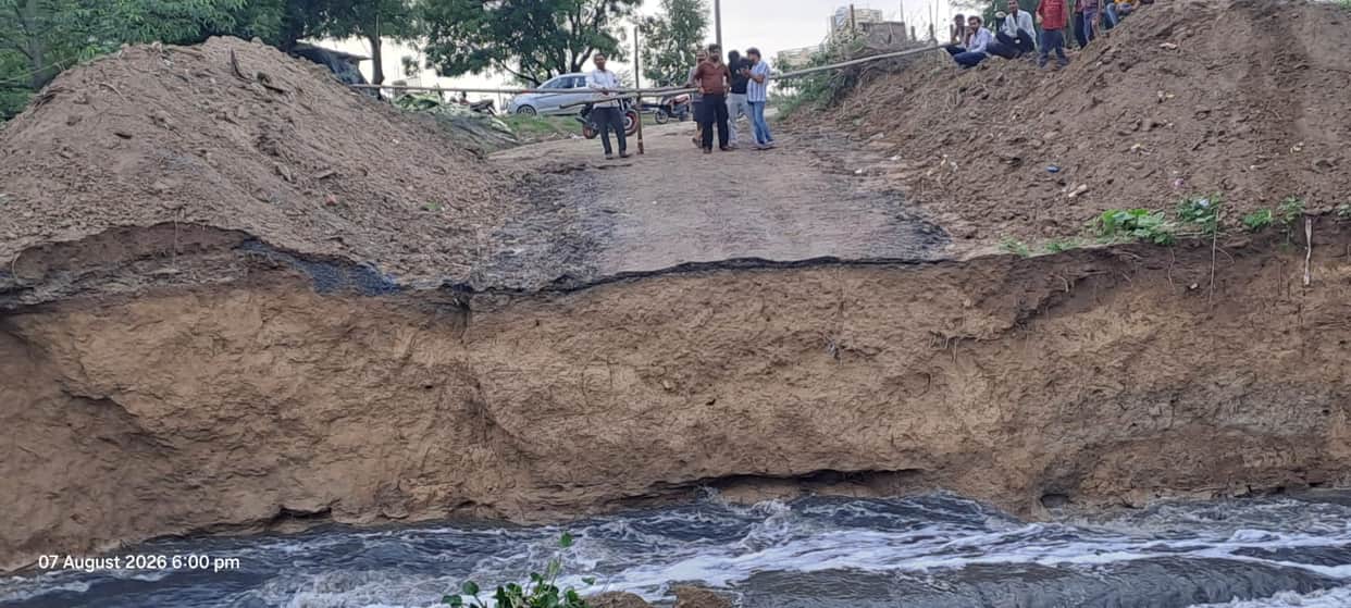 jalaun-ragauli-malanga-nala-temporary-bridge-washed-away