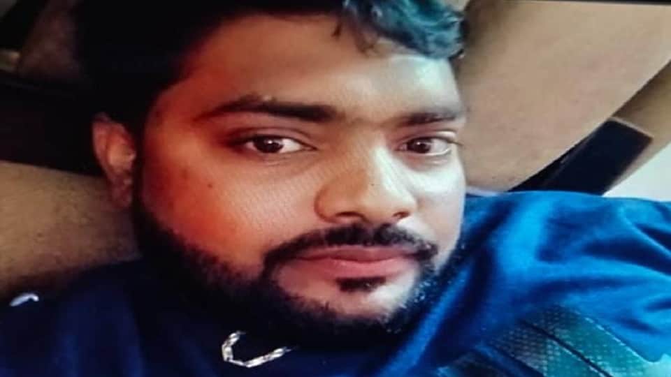 Tempo Crashes Into Parked Mini Truck in Mainpuri Driver Killed One Seriously Injured