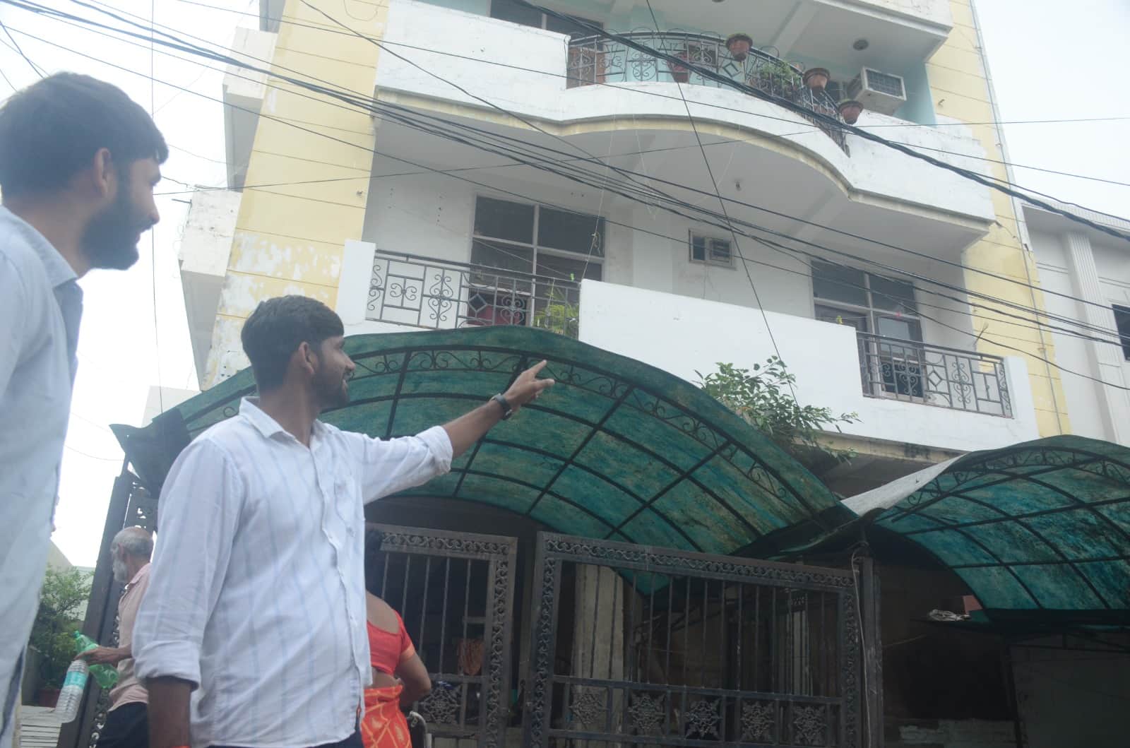 Ground Subsidence Continues in Kakadev, Harmony Boundary Sinks; Cracks Appear in More Houses