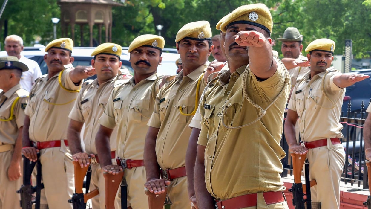 Police: Bengal and Madhya Pradesh lag behind in spending modernization funds