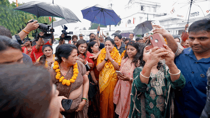 women expressed gratitude to CM rekha for implementing Delhi Lakshmi Yojana Delhi Assembly's monsoon session