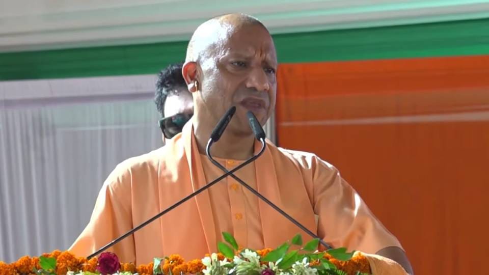 UP News: अंबेडकरनगर को सीएम योगी का तोहफा, गोविंद साहब मेला को घोषित किया राजकीय मेला; लोगों में दिखा उत्साह