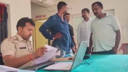 सोनकी थाना पर मौजूद मुंबई पुलिस की टीम