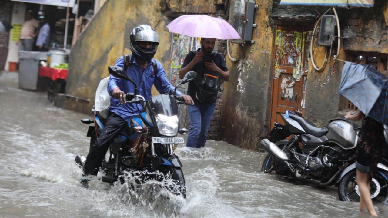 See in pictures persistent rain in Delhi-NCR to waterlogging in several areas causing difficulties