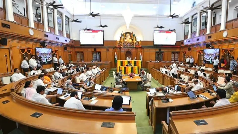 Cag रिपोर्ट में बड़ा खुलासा:जिस आईपी पते से भरा गया टेंडर, उसी से कर लिया गया मंजूर, विजिलेंस जांच की सिफारिश – Cag Report: Tender Approved From The Same Ip Address Used To Submit It