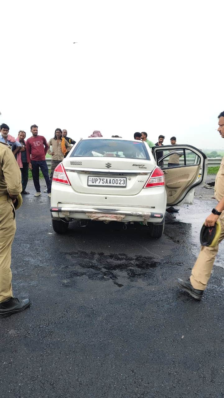 Car Crashes Into Truck on Bundelkhand Expressway, three died and two Seriously Injured