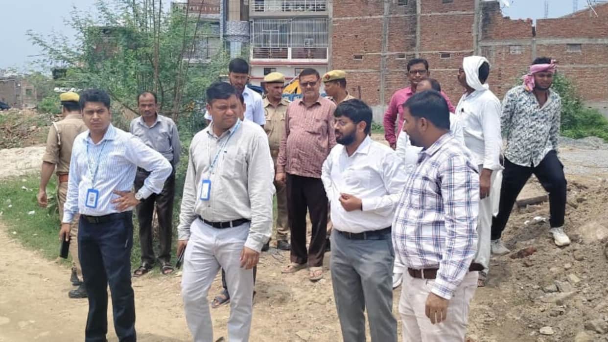 Flood State Disaster Management Authority and UNDP team arrives assess flood preparedness in ballia