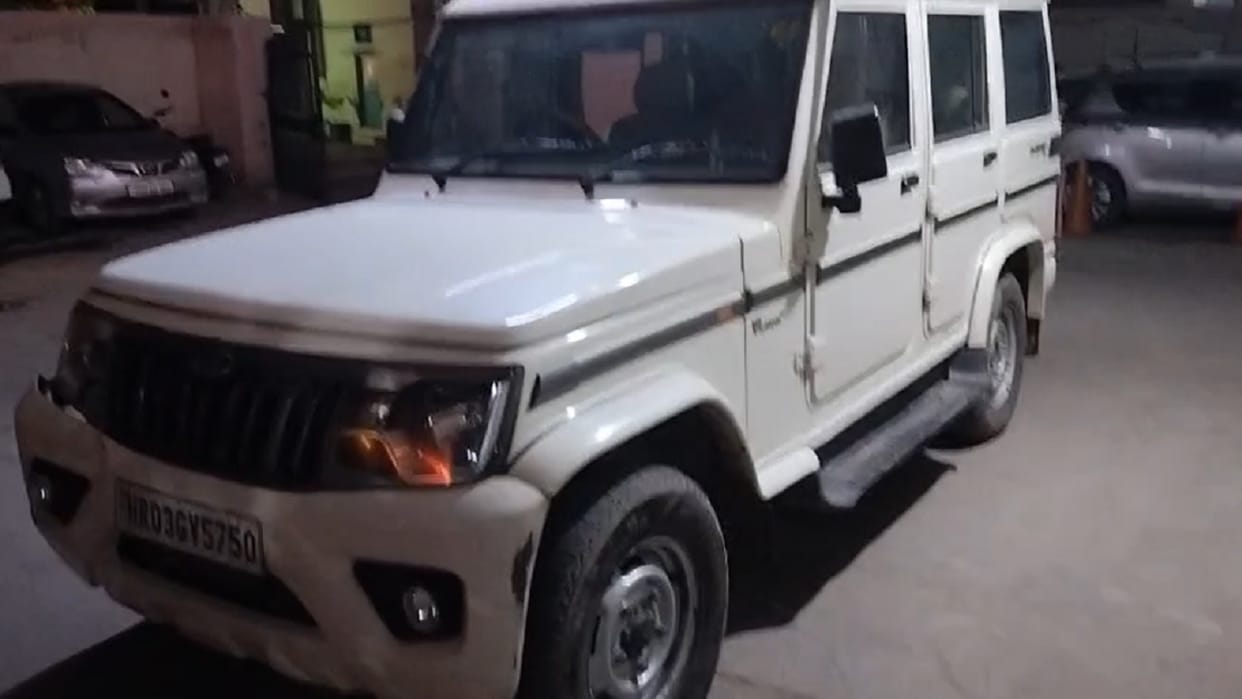 टोहाना में Acb की बड़ी कार्रवाई:5 लाख की रिश्वत मामले में बिचौलिया रंगे हाथों गिरफ्तार, एसएचओ से भी पूछताछ - Acb Karnal Takes Action In Tohana; Middleman Caught Accepting ...