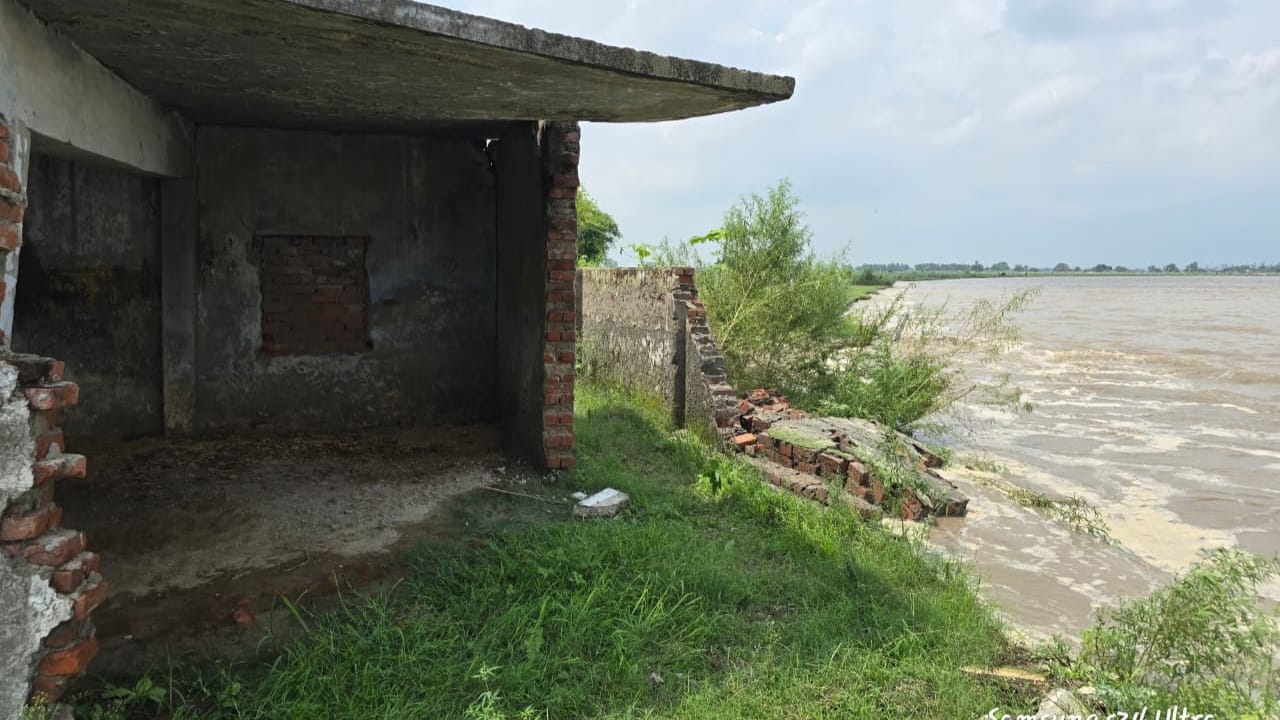 Ganga River Erosion havoc in Budaun Government school swallowed by the Ganga