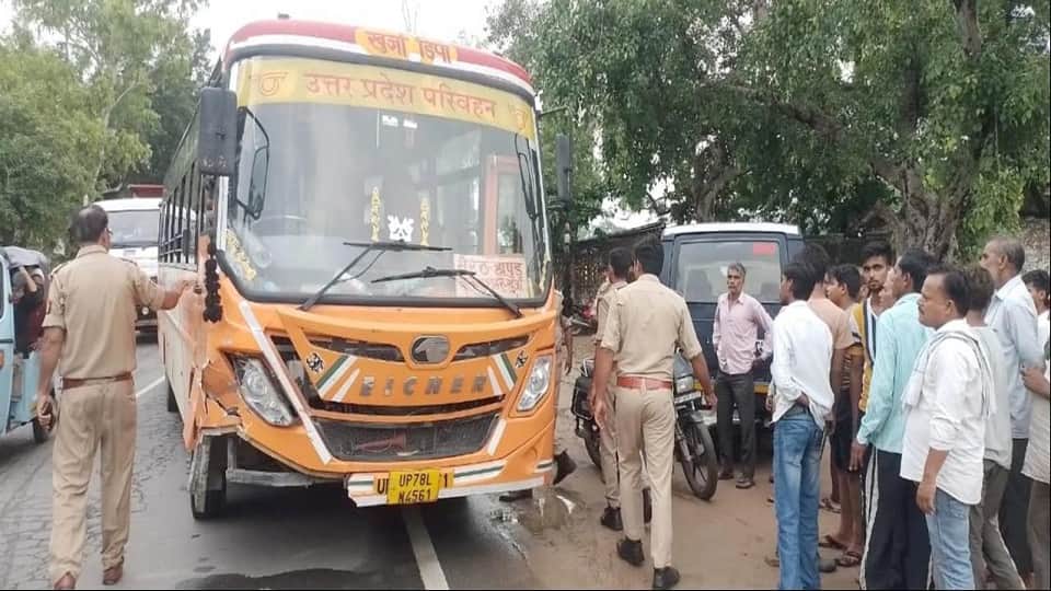 Roadways bus collides with bike, youth dies