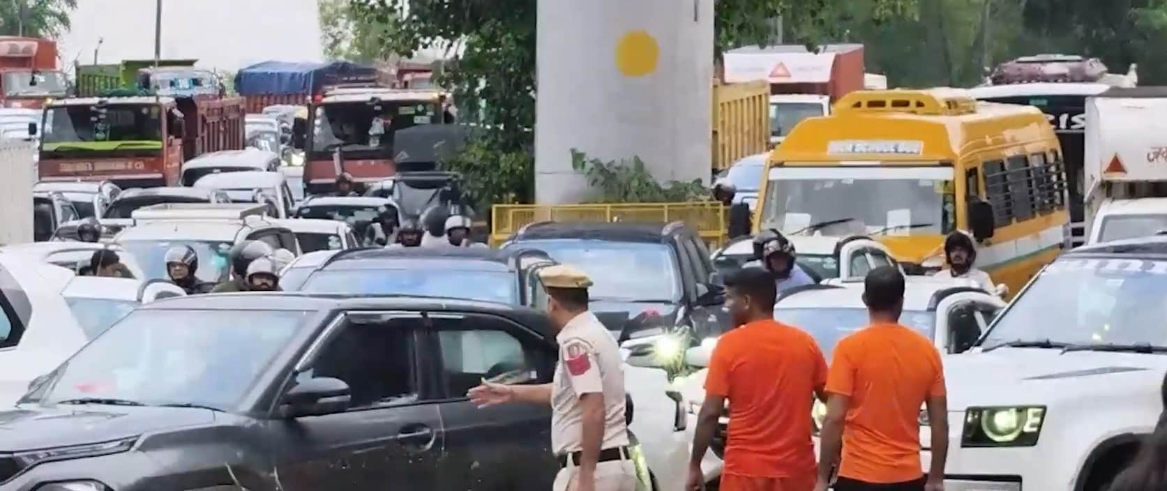 Massive traffic jam at Delhi-NCR borders vehicles seen inching along