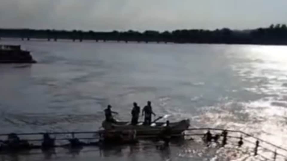 Haridwar News wo Kanwariyas from UP swept away at Namami Gange Ghat search underway