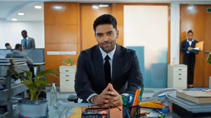 Guru Randhawa Visits Golden Temple Amid Trolling Over Fine Shyt Shares Photo With Cryptic Post