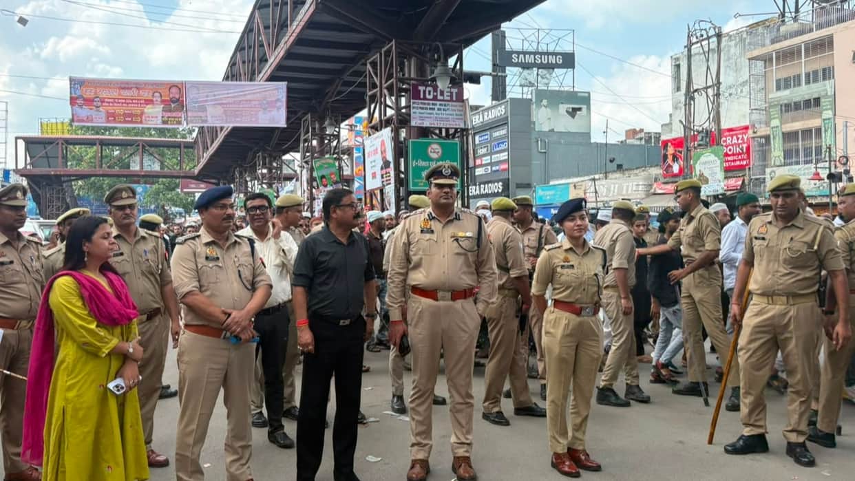 DM-SSP inspected the security arrangements during urs in Bareilly