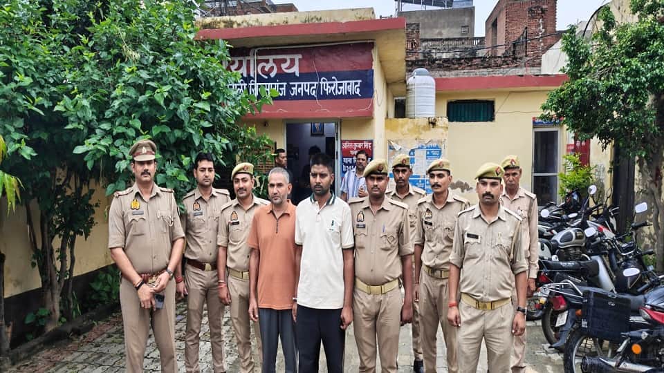 Robbery of 10 lakh from seed trader solved in firozabad