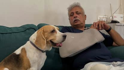 Piyush Mishra joins JPSC JSCC protest in Ranchi sings Aarambh Hai Prachand