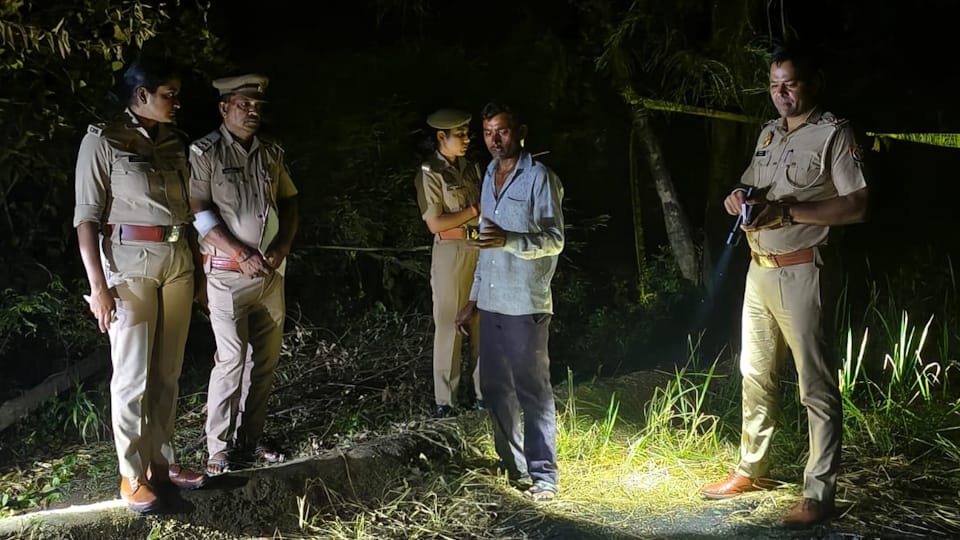 Son-in-law murders mother-in-law, burns body in straw in Pilibhit