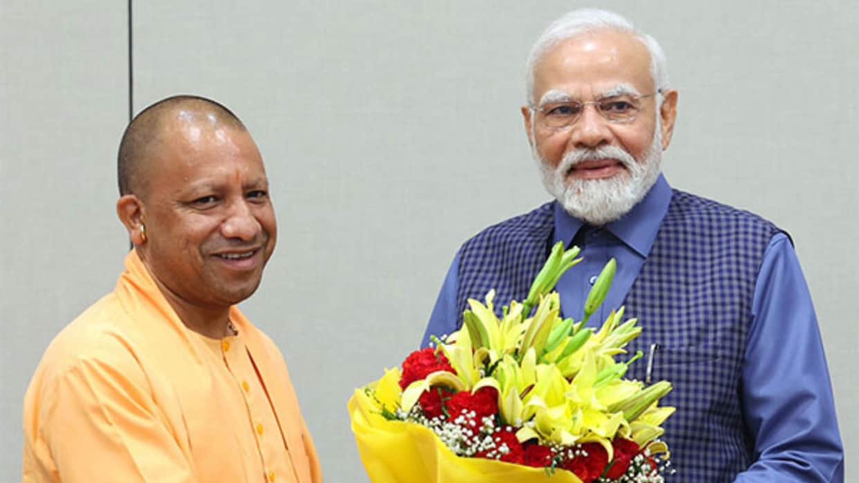 Leaders from various parties extended birthday greetings to Prime Minister Narendra Modi.