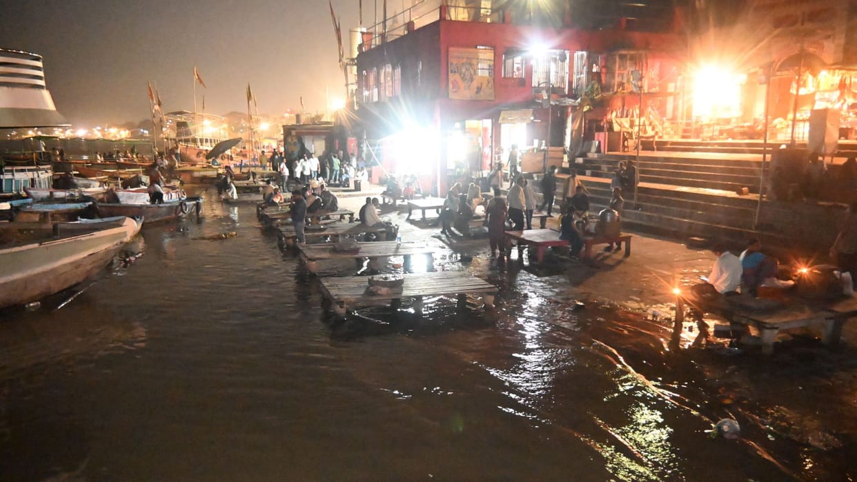 varanasi ganga water level increase Bundi Kota and Gai Ghat and Shivala and Tulsi Ghat connection severed