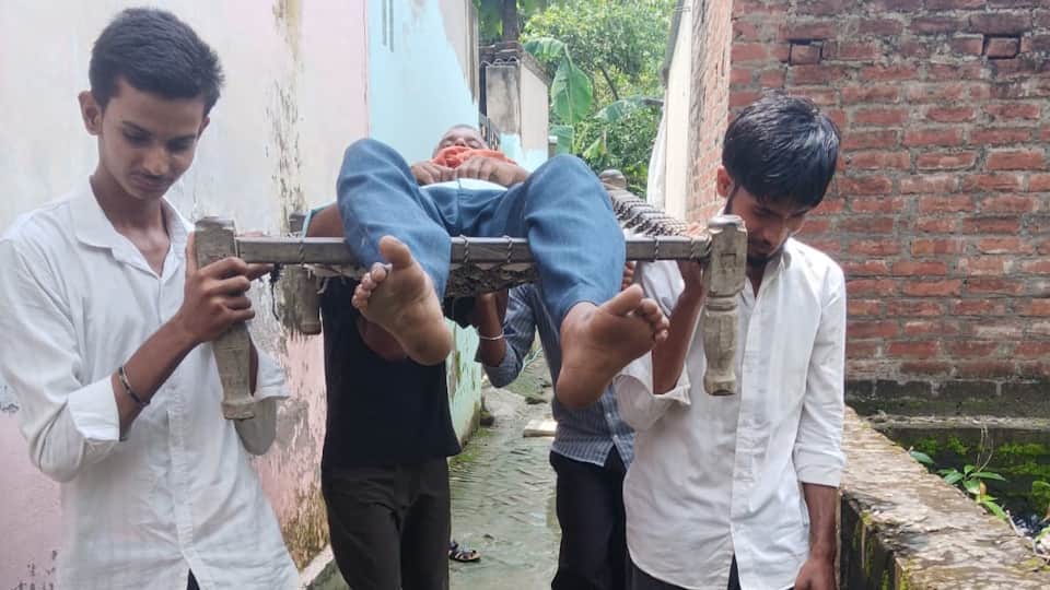 UP Village Story: No Proper Roads in Thawaiapar Patients Carried on Cots and Brides Ride Bikes to In-Laws Home