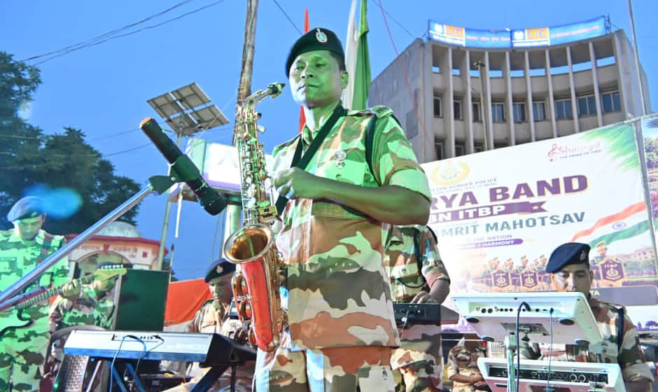 Azadi Ka Amrit Mahotsav: Phoolbagh Drenched in Patriotic Fervor; Kanpur Resounds with ITBP Band's Melodies