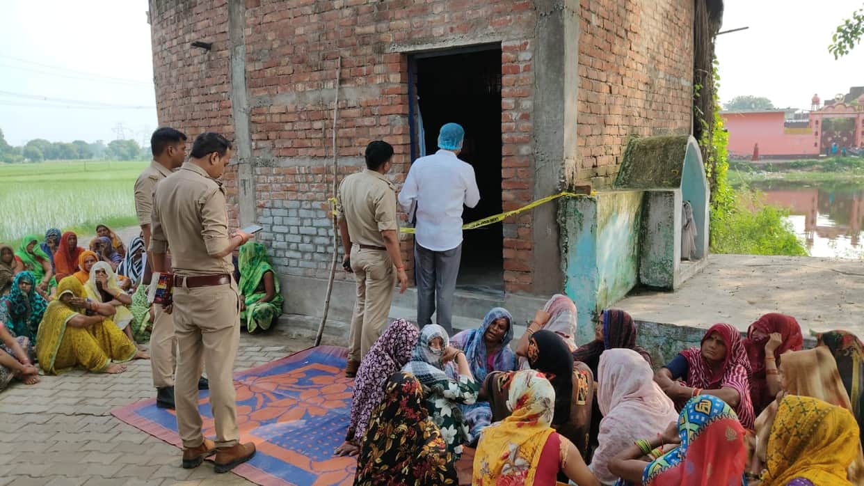 Etawah-Bakewar-Sukhveer-Singh-Found-Hanging-In-House-Police-Investigation