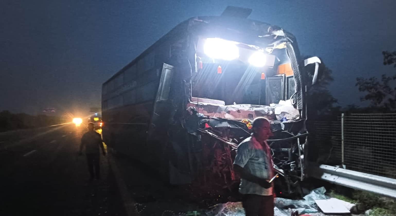 Unnao Road Accident one bus collided with truck  another lost control and overturned 44 passengers injured