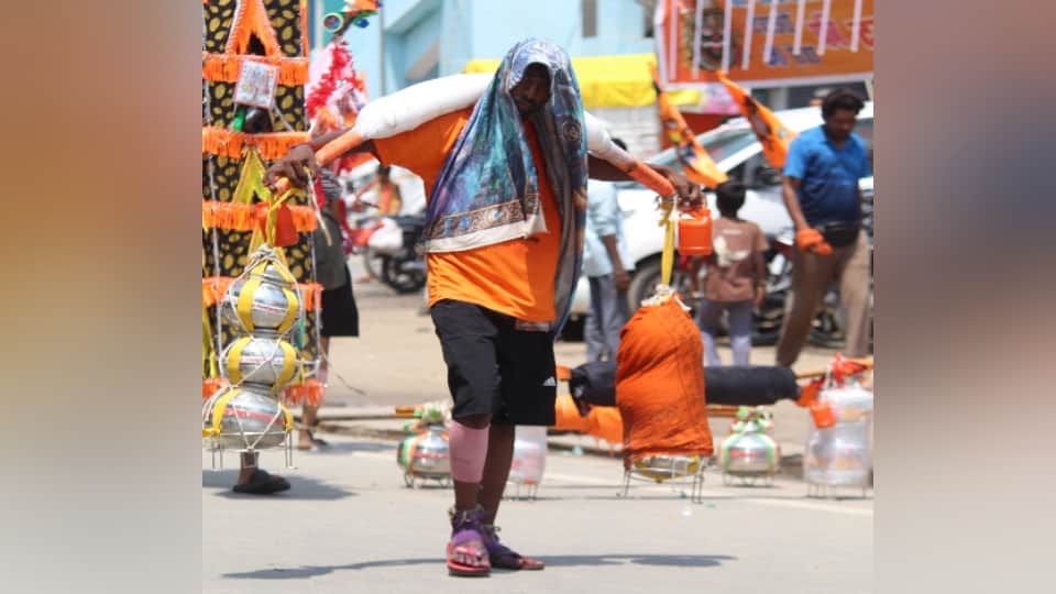 Meerut Weather Today: Sunshine returns after three days of rain, humidity rises; Kanwariyas also troubled