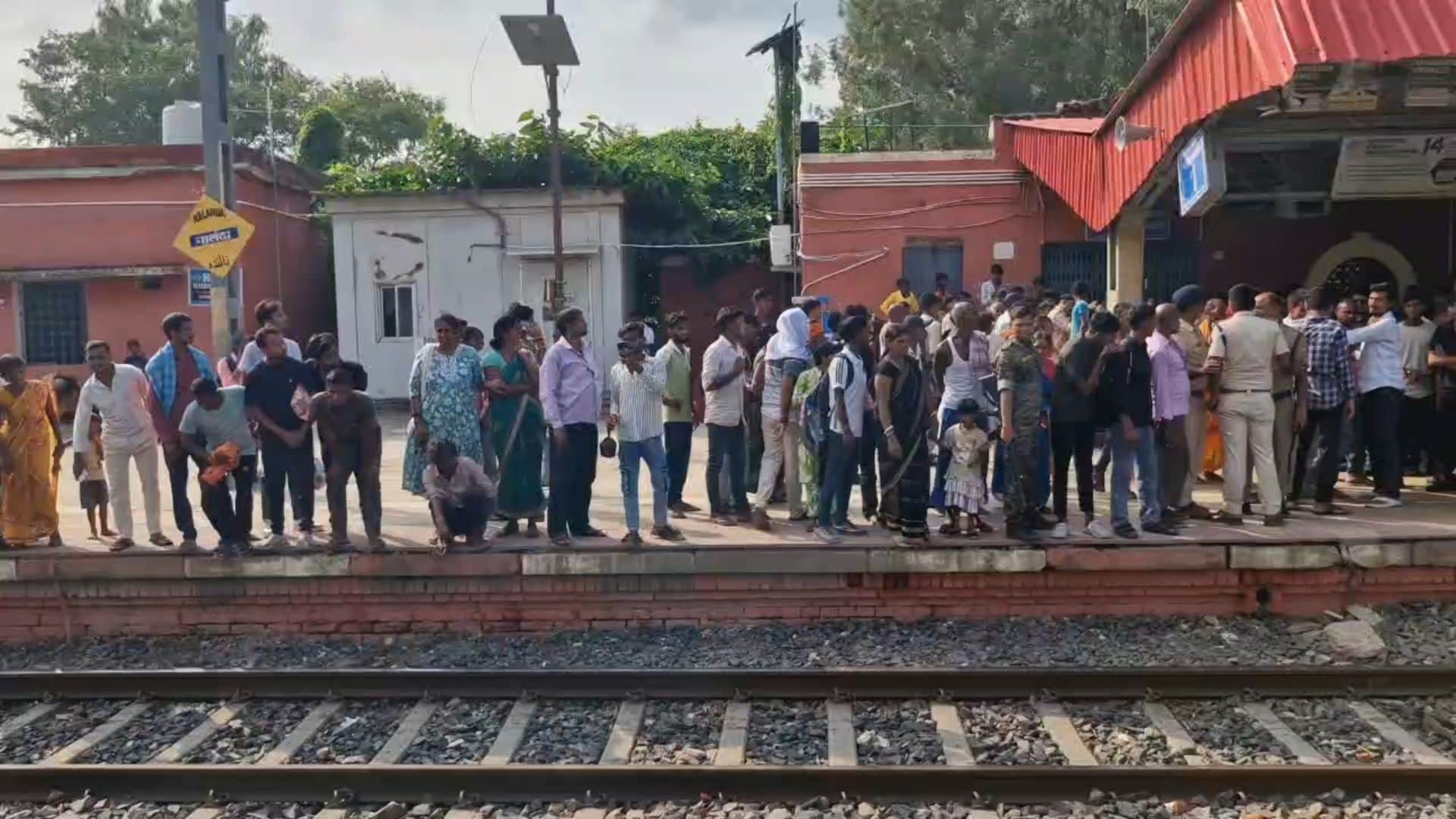 नालंदा रेलवे स्टेशन पर दर्दनाक हादसा